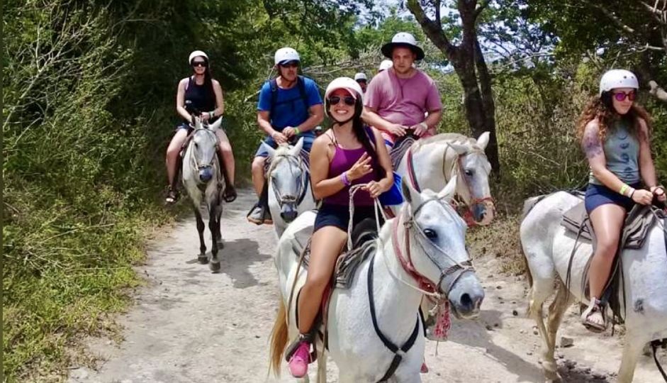 best horseback riding tours in costa rica