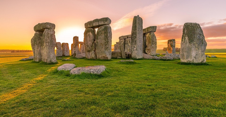 Best Stonehenge Tours From London