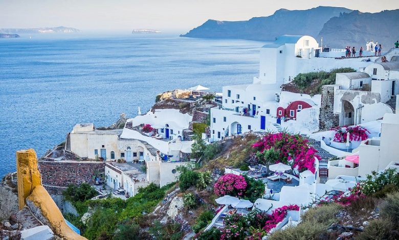 Best Boat Trips From Santorini