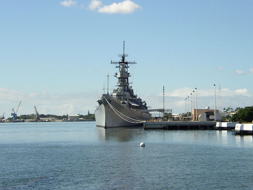 Pearl Harbor Premium Tour with Pick-Up from Waikiki