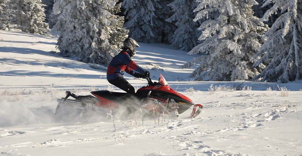tips for snowmobile riding